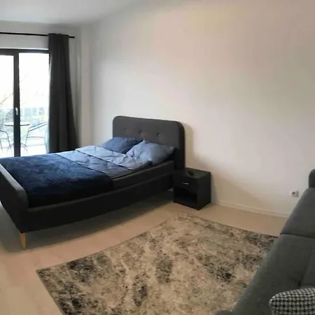 The One Studio, 158 *